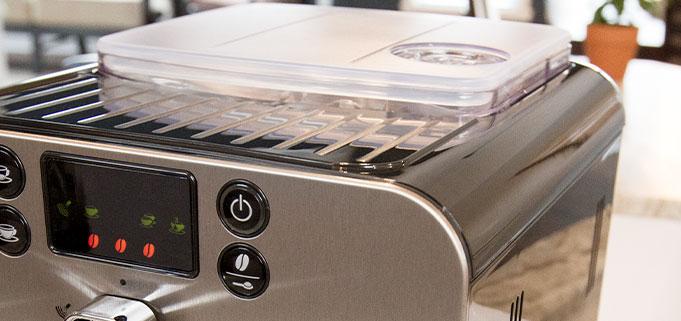Gaggia Brera Cappuccino Espresso Machine in Black - Image 17
