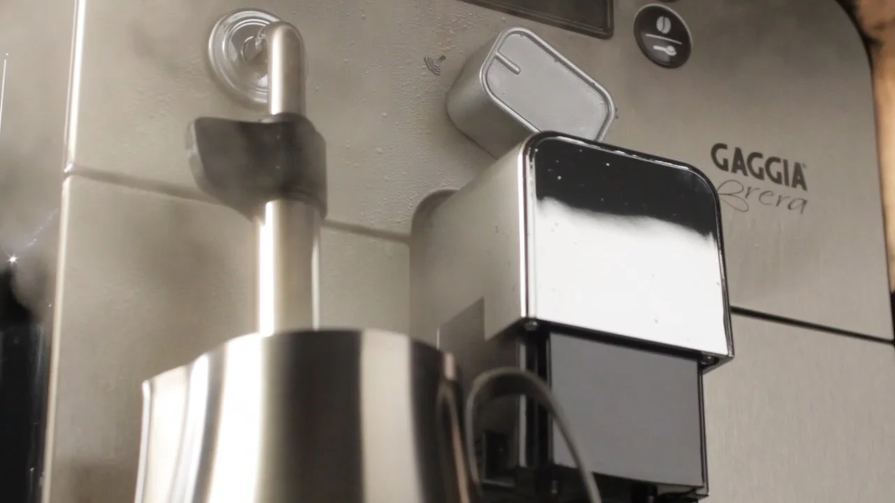 Gaggia Brera Cappuccino Espresso Machine in Black - Image 7
