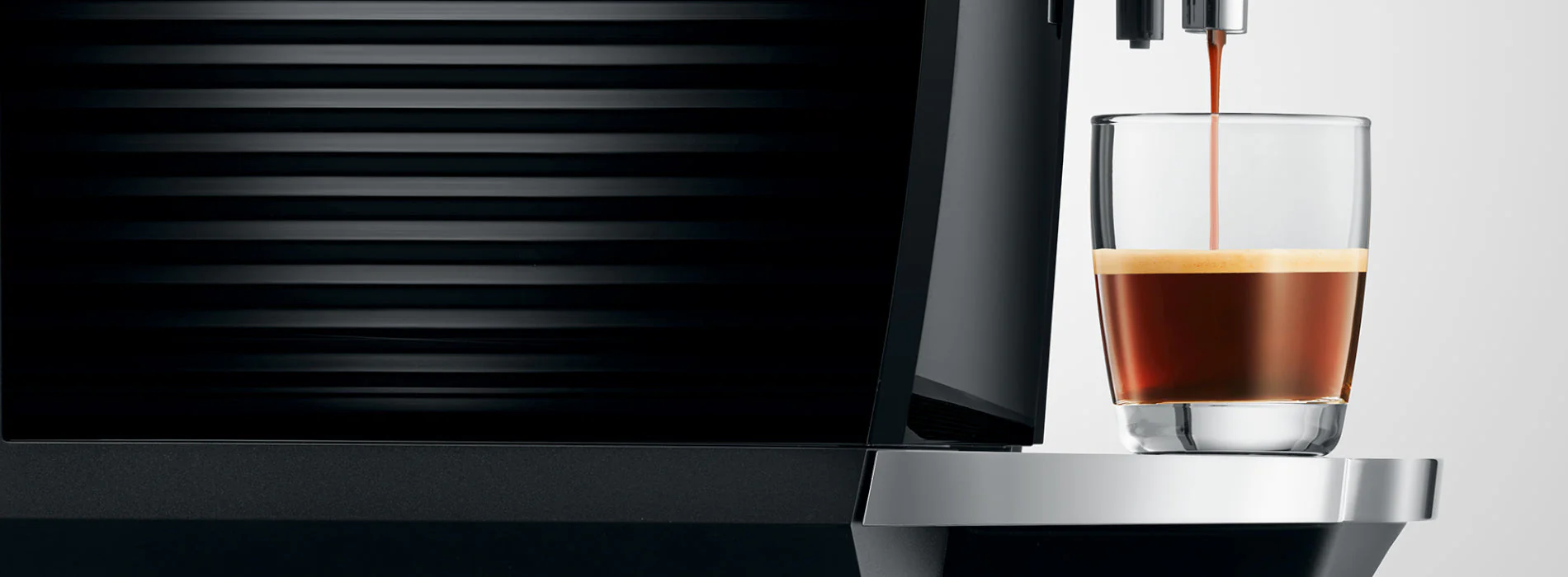 JURA E8 Espresso Machine - Chrome (NAA) - Image 17