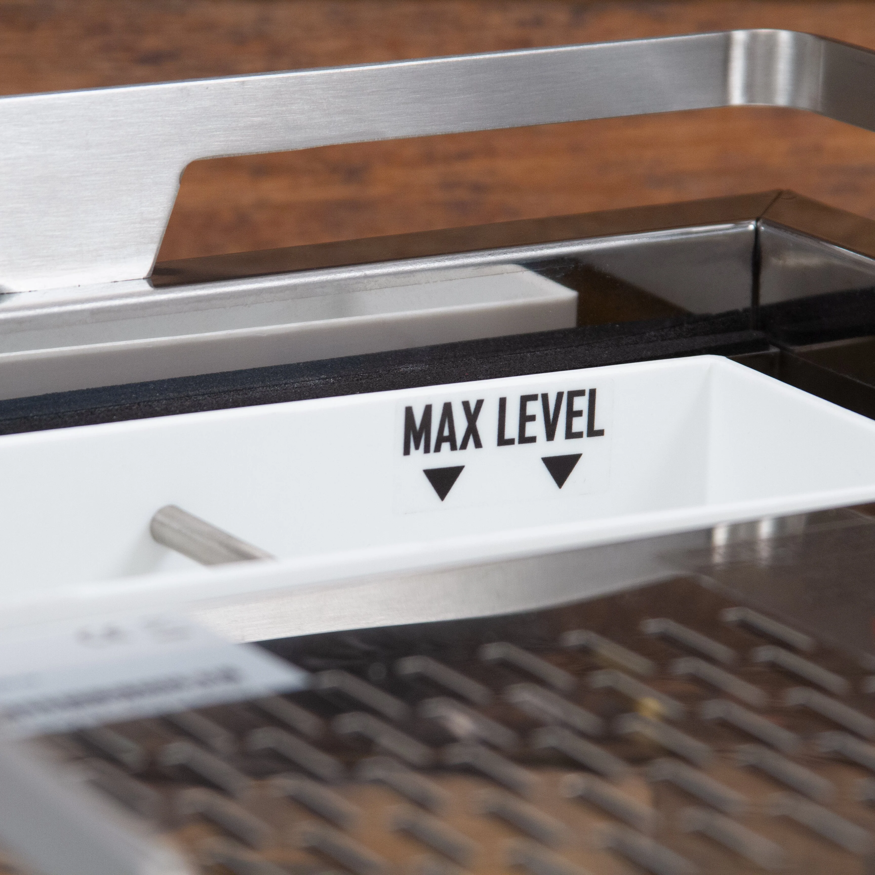 Pathfinder Heat Exchanger Espresso Machine - Gold Panels - Image 8